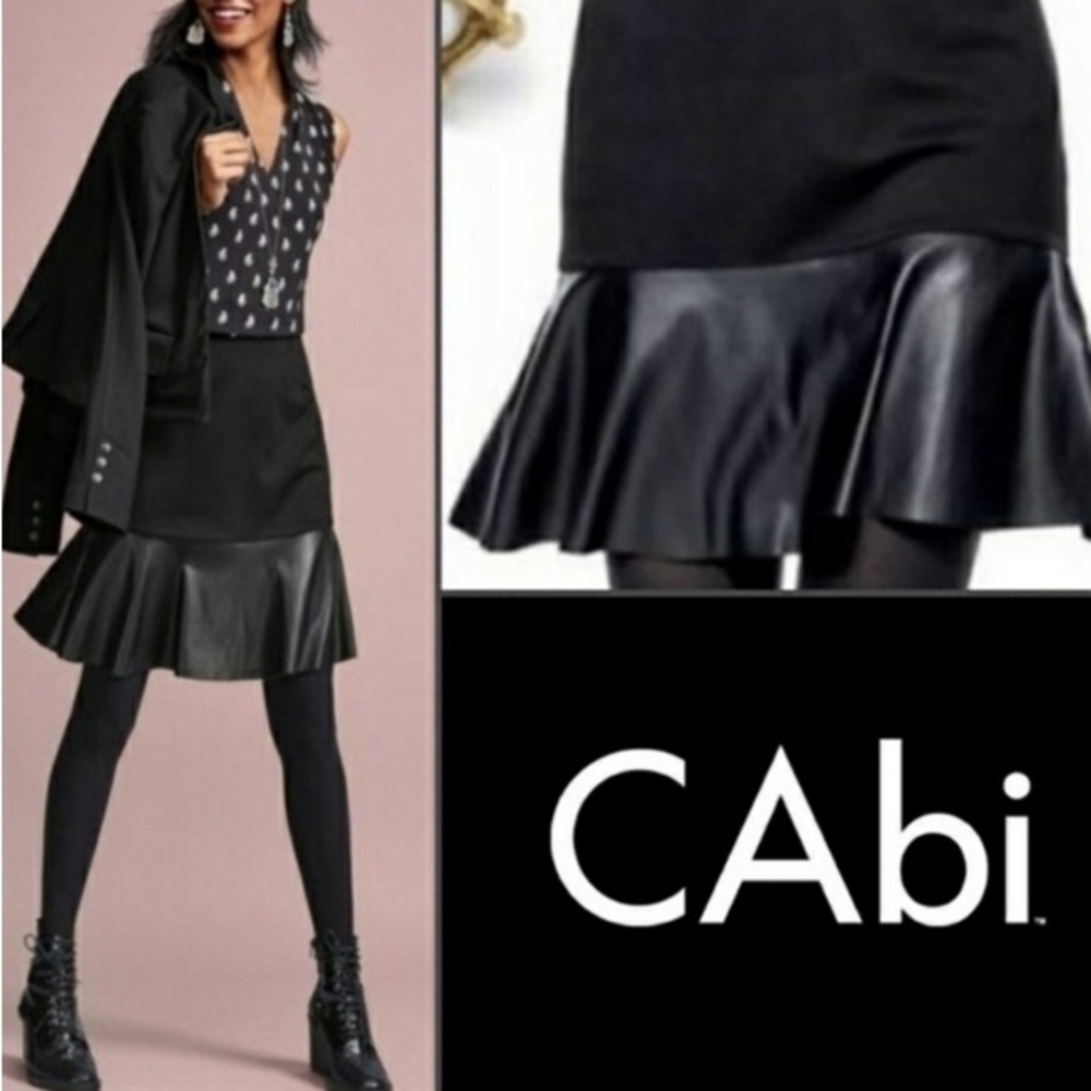 Cabi #3405 Size M  Faux Leather Trim Pull On Skater/Flair Skirt New w/o Tags